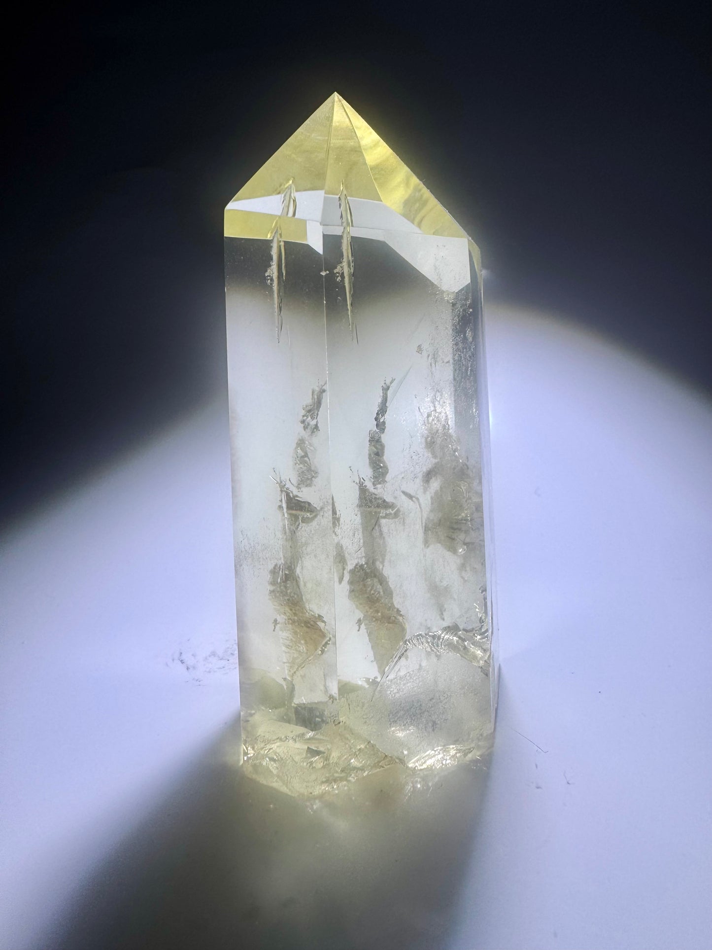 Citrine Point (extra clear) - 9cm, 221g
