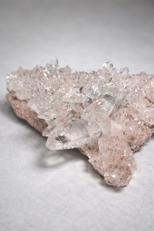 Grosser bezaubernder Pink Lemurian Cluster 💖 – klare, unzählige Spitzen