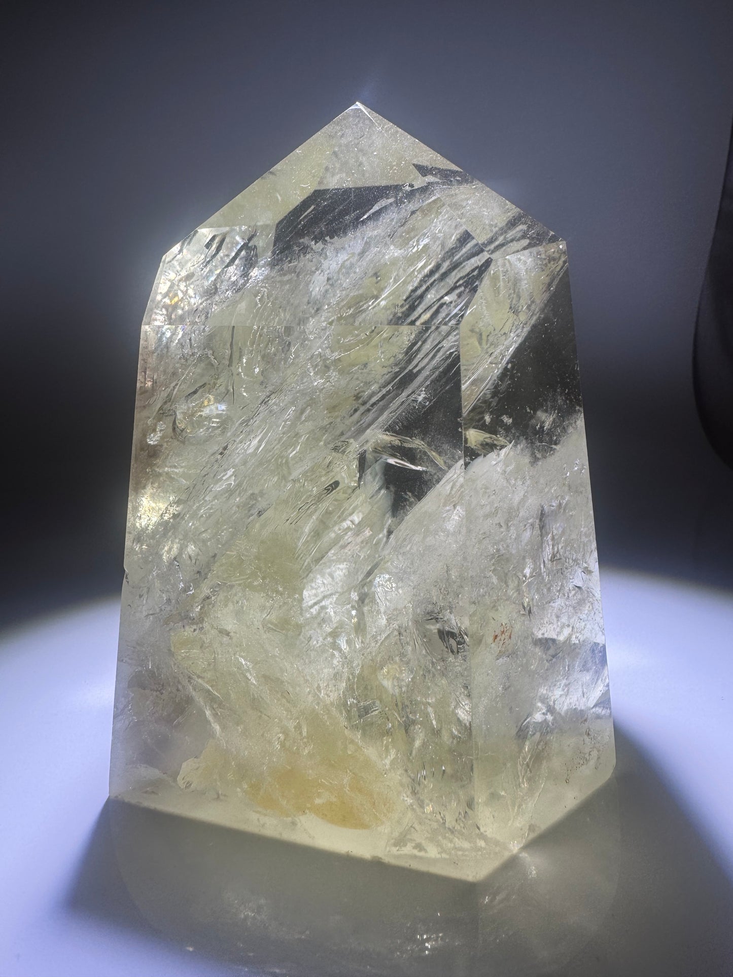 Bezaubernder Citrin  - 12.5cm, 941g