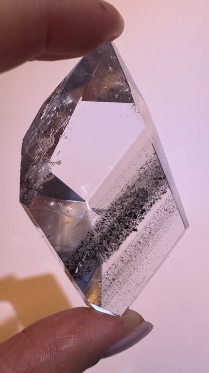 Schwarze Phantom Bergkristall (Lemurian) Freeform (ultra klar) 🖤 - 7cm, 89g