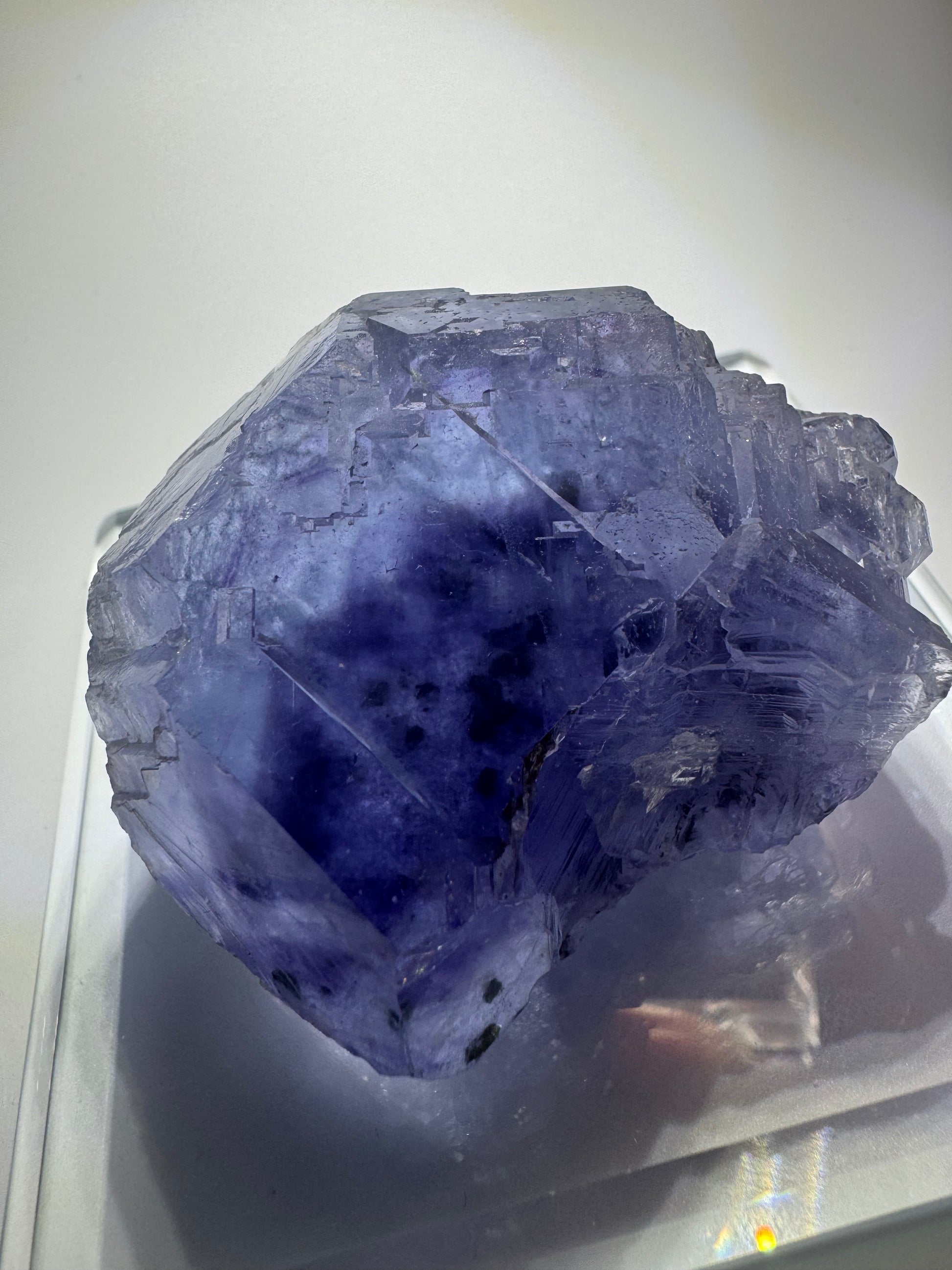 Edelstein Fluorit mit sichtbarem Phantom – glasklare Qualität aus China