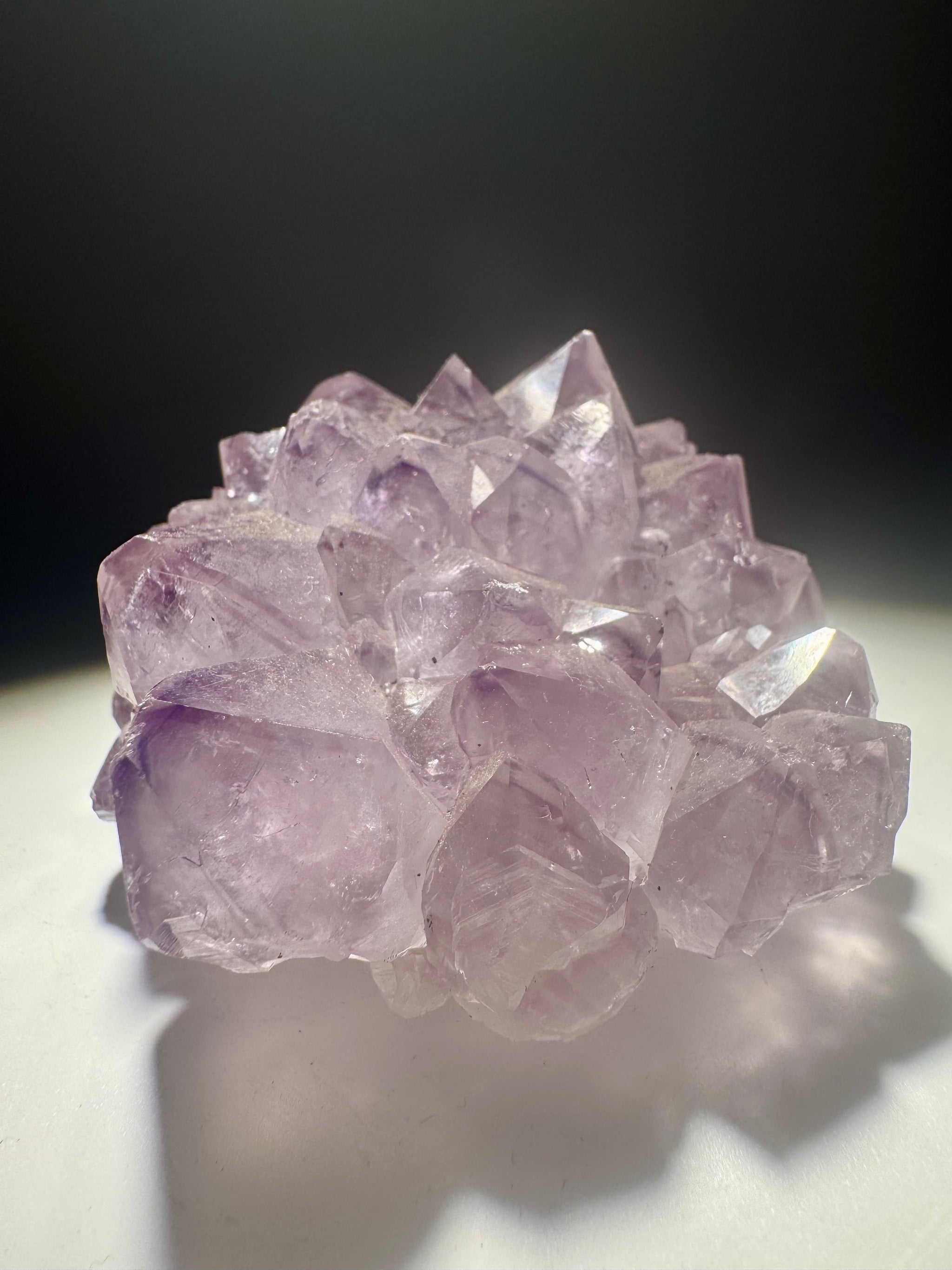 Edelsteinblüte aus Uruguay – Amethyst in seltener Stalaktit-Formation