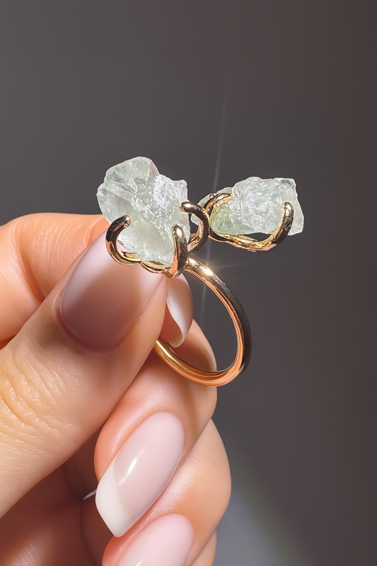 Eleganter Fluorit-Edelsteinring mit 18k vergoldetem Kupfer, grössenverstellbar