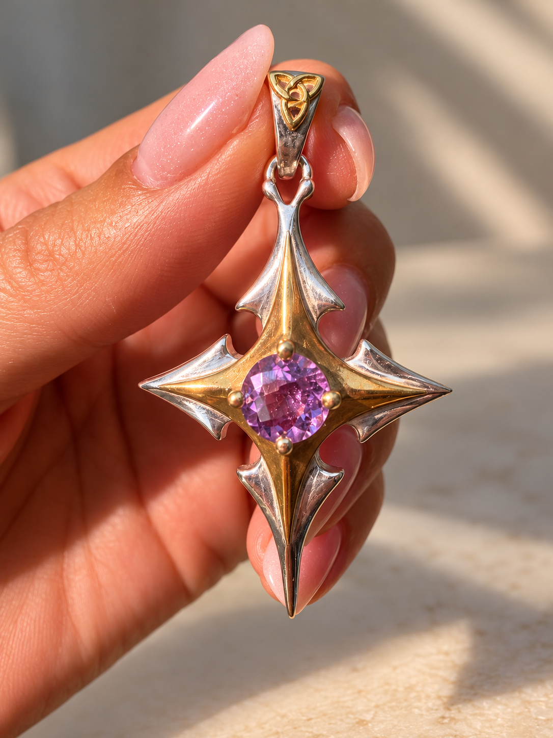 Elfenstern-Anhänger mit Citrin oder Amethyst – 18 Karat vergoldet