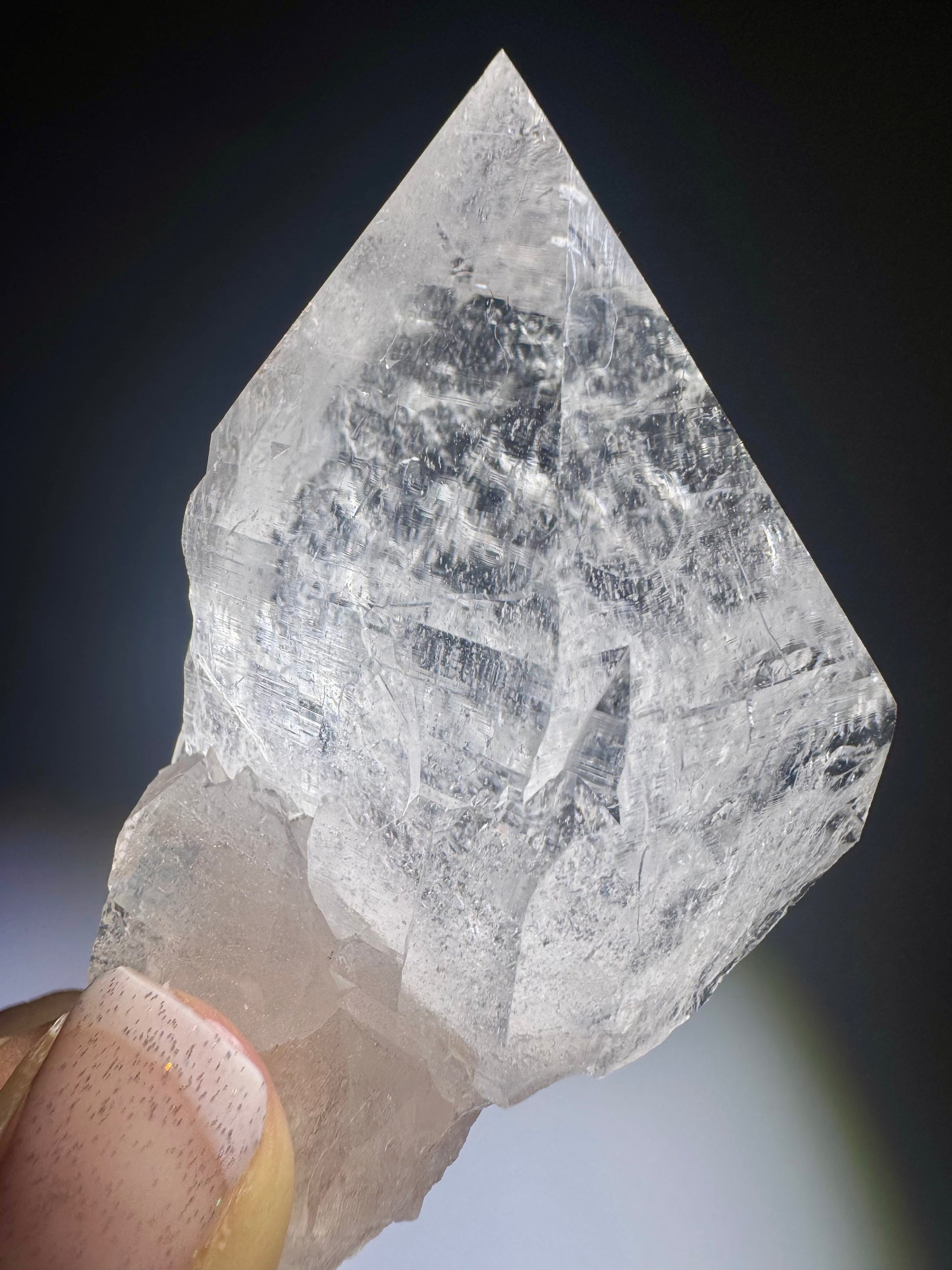 Energetischer Quarzstein aus dem Himalaya Nepal