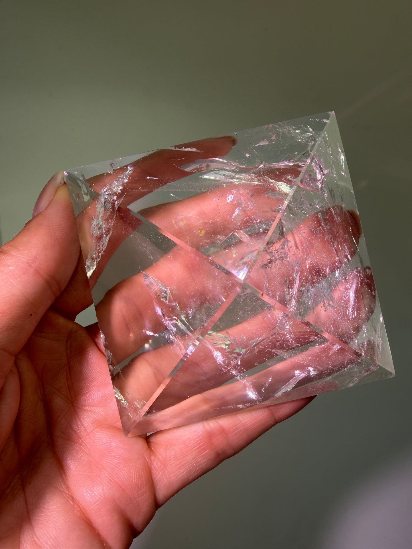 Exklusive ultraklare Lemurian-Pyramide 7,4 × 7,4 cm – Hochwertiger Bergkristall, 290 g