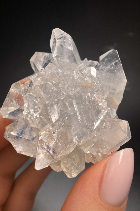 Extraklarer Diamond-Apophyllit Kristall 4,5 cm in Premium Sammlerqualität