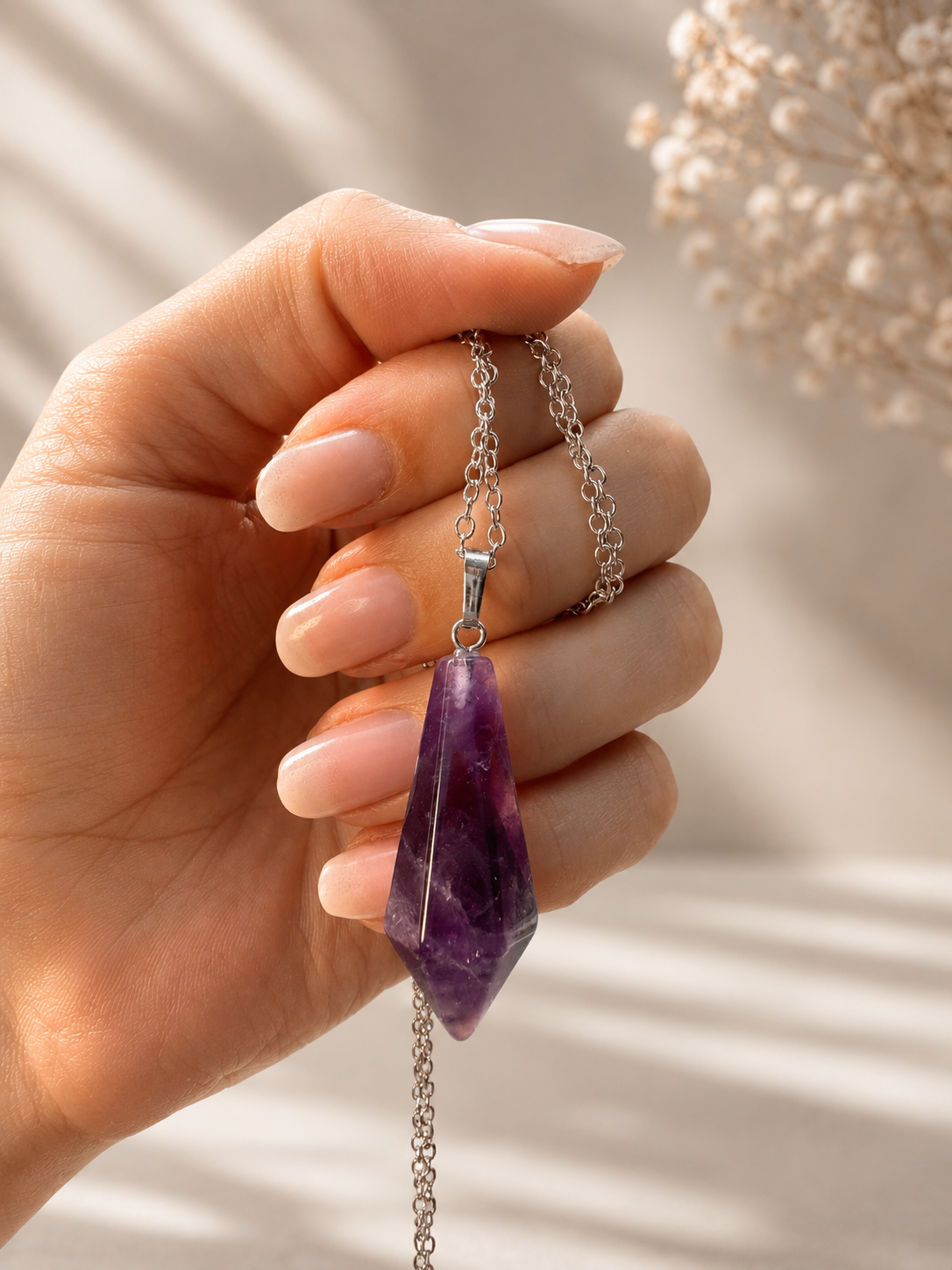 Pendelanhänger aus Edelstein mit Edelstahlkette