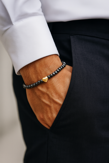 Hämatit-Armband mit facettiertem Herz – Gold oder Silber ✨
