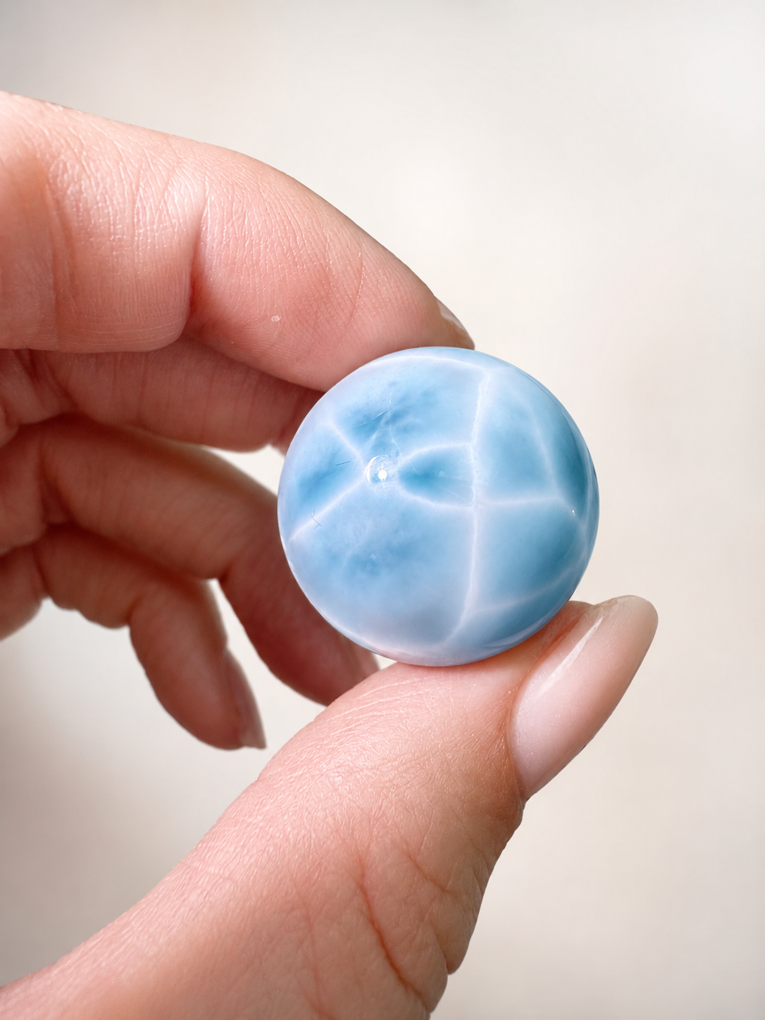 Premium Larimar Kugel – 2,4 cm | 20 g karibischer Edelstein