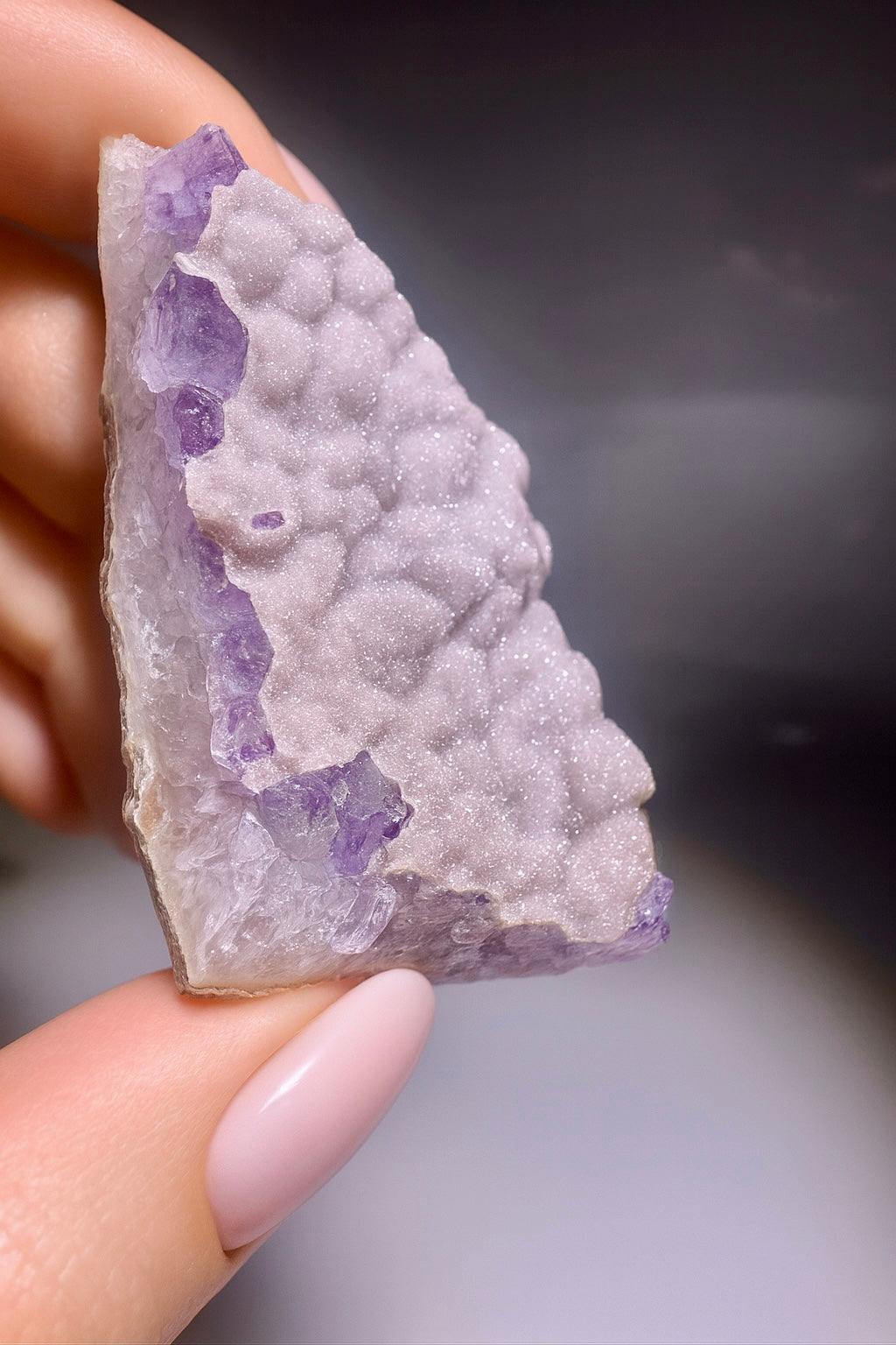 Fliederfarbenes Rainbow-Amethyst Rohstück 5,8 cm – zuckerige Doppelkristallisation, UNIQUE CRYSTALS
