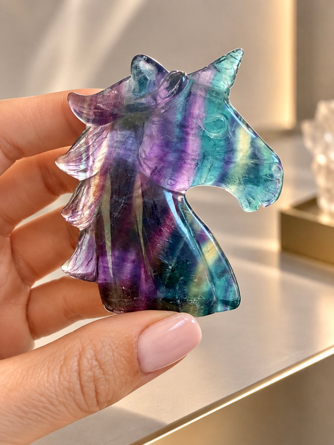 Fluorit Einhorn 7 cm – handgefertigte Kristallfigur für Klarheit & Fokus 