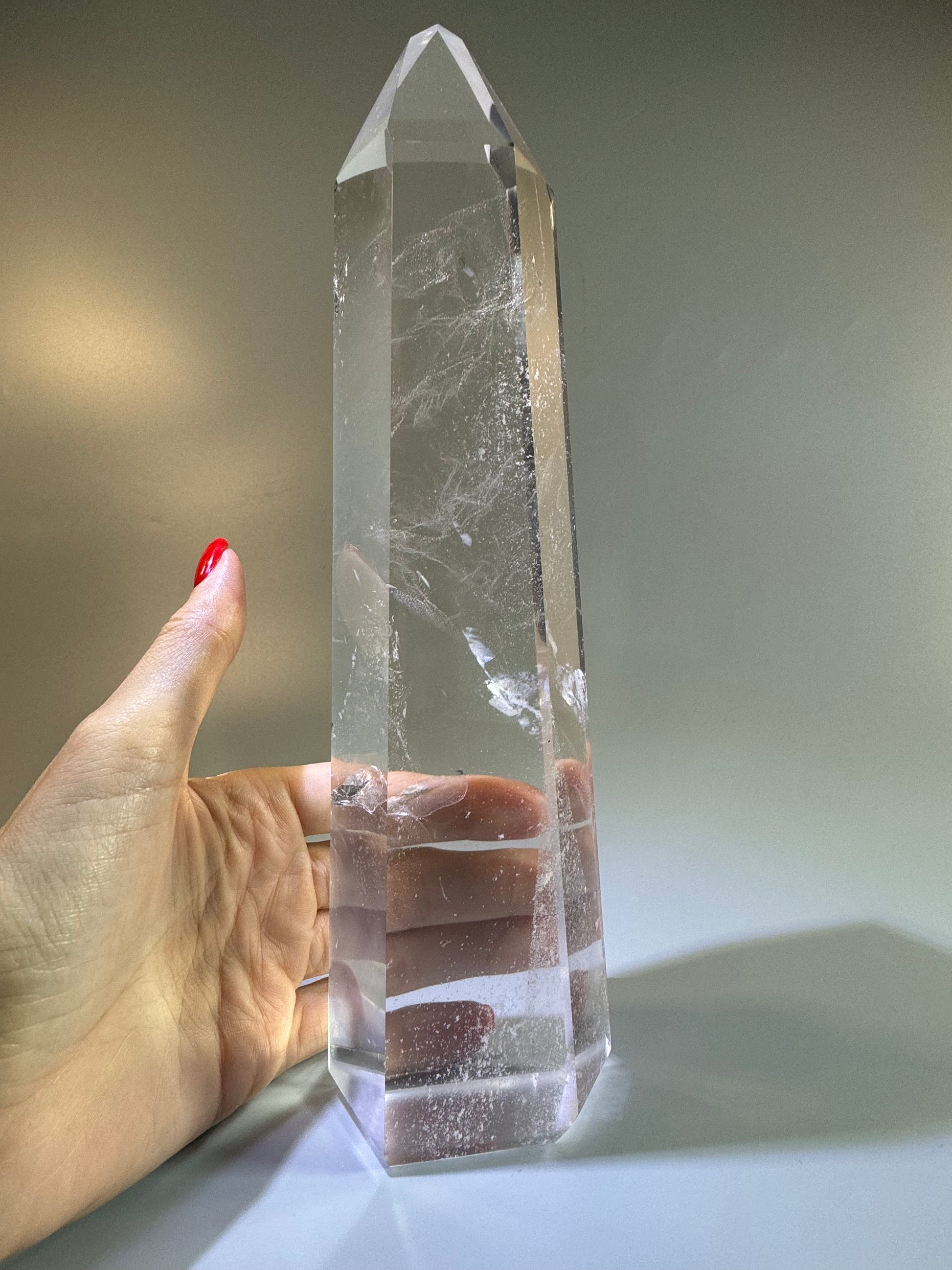 Glasklare Bergkristallspitze – 1.25 kg Kristall in 1A-Qualität