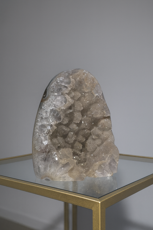 Goldene Rainbow Amethyst Cutbase – Selten, 6 cm, 143 g, Uruguay