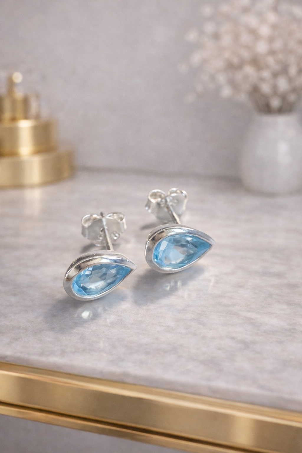 Handgefertigte Blau-Topaz Ohrringe aus 925 Silber
