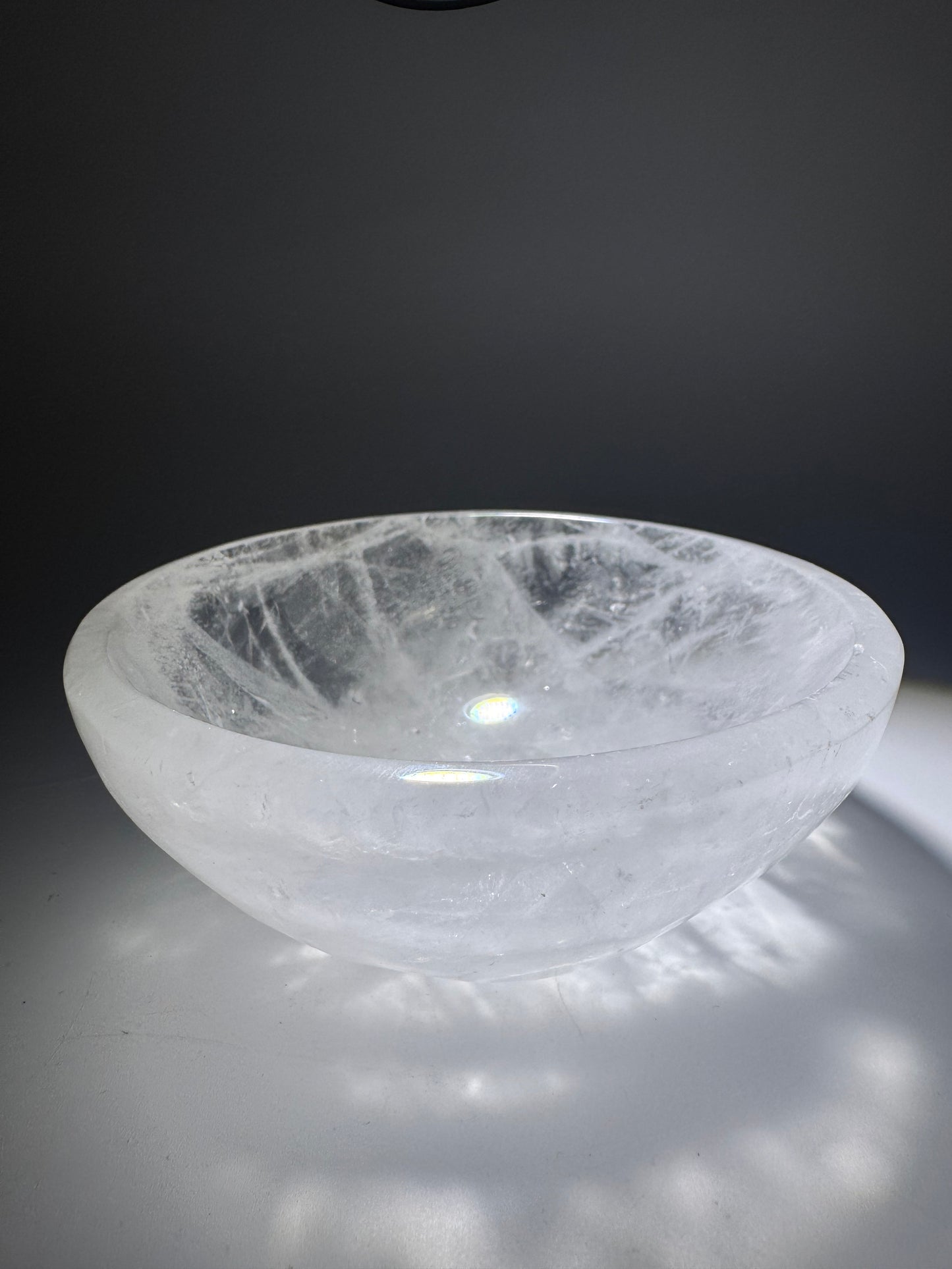Handgeschliffene Bergkristall-Schale aus Brasilien – ca. 11 x 3.5 cm – klare Quarzqualität