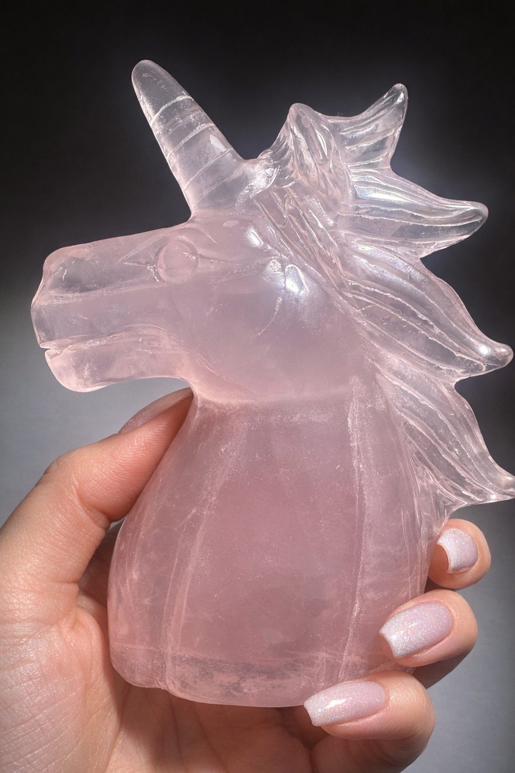 Handmade Rosenquarz Einhorn 12 cm aus Naturstein