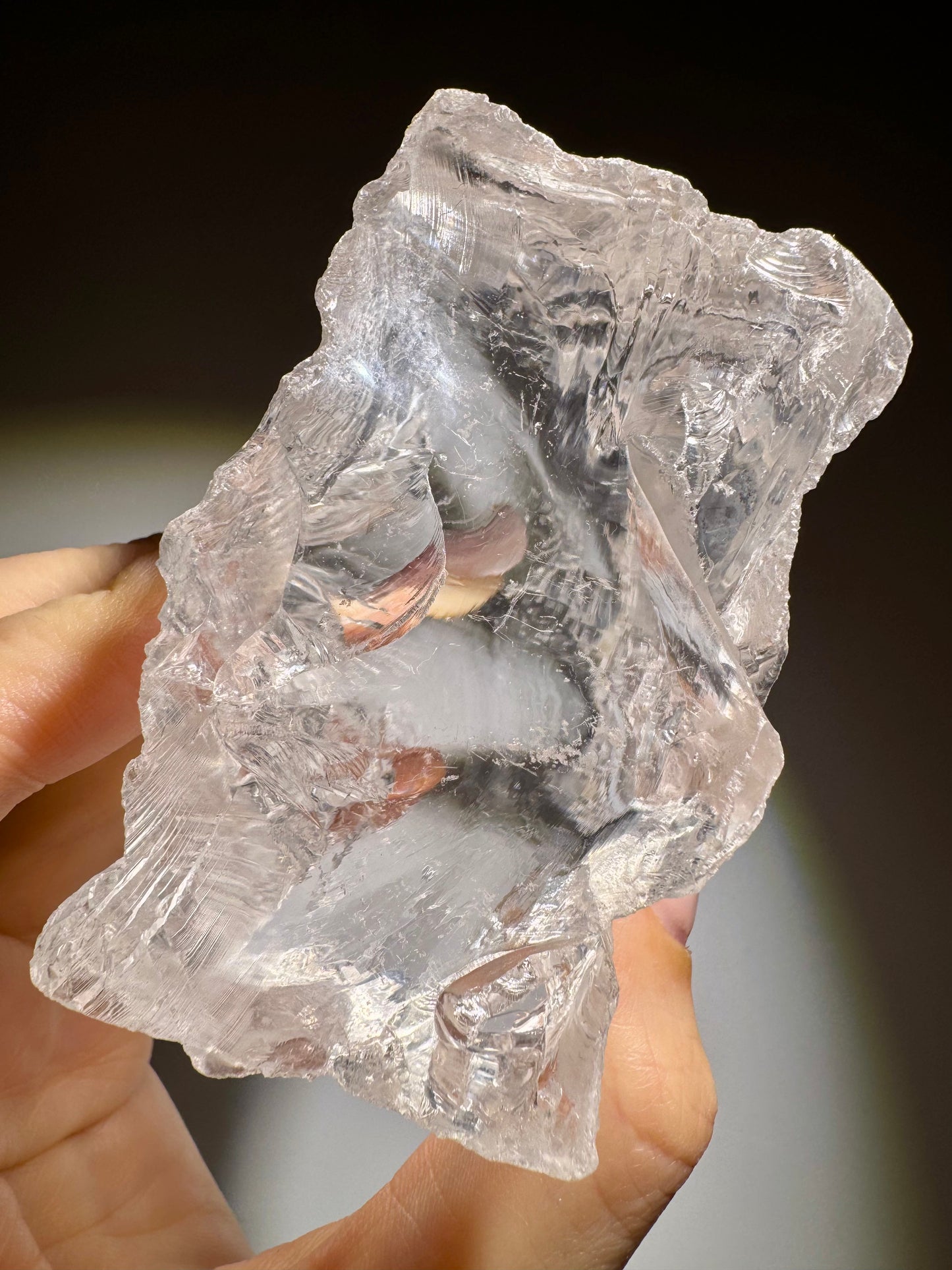 Handverlesener Azeztulite Kristall 7,5×6 cm, 311 g, ultraklar aus Brasilien