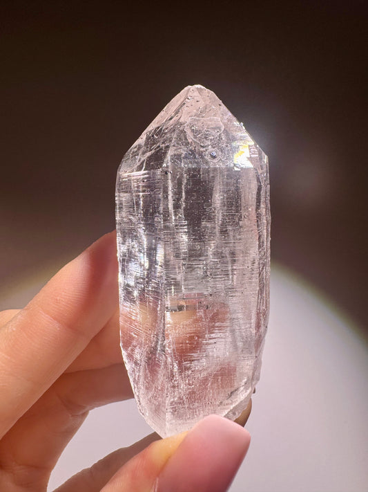 Himalaya-Quarz Spitze 7.2 cm – 1A-Qualität aus Pakistan