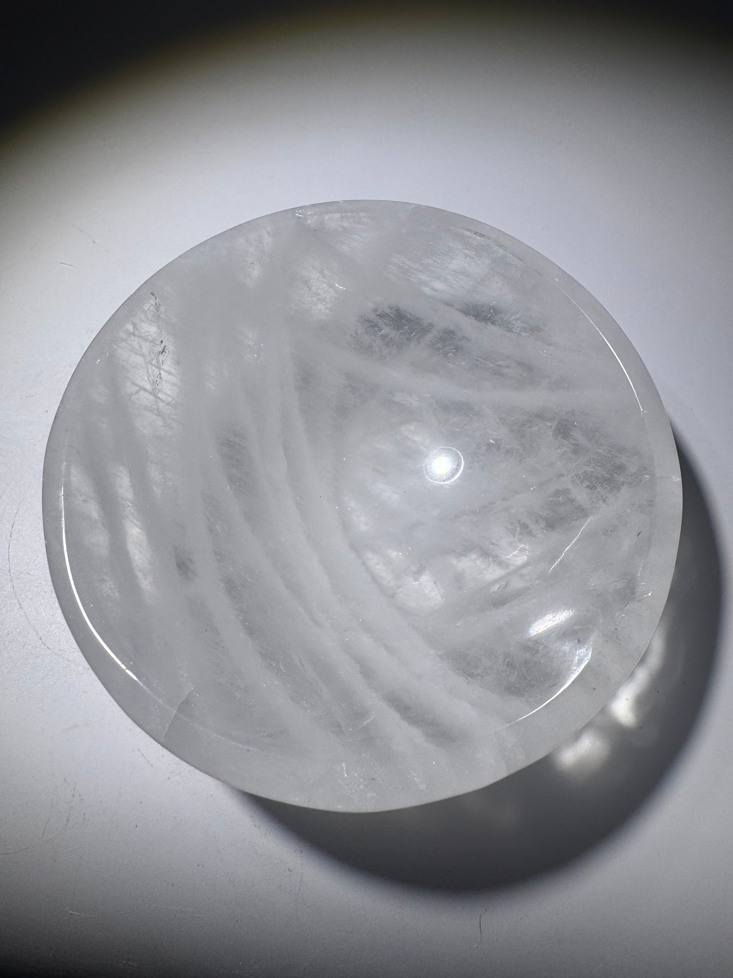 Hochwertige Quarz-Schale als energetisches Deko-Element – 11 x 3.5 cm Unikatstück