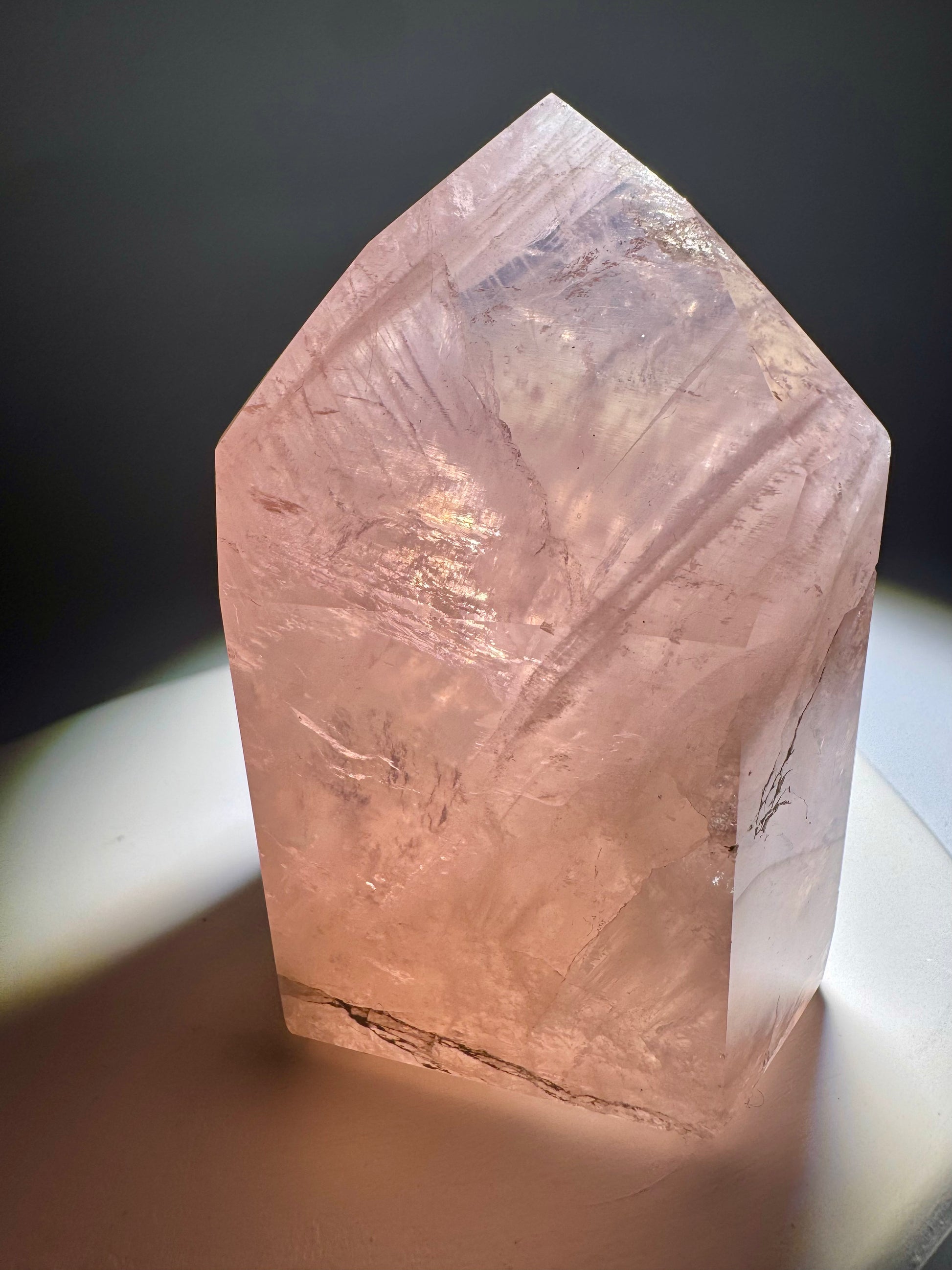 Hochwertige Rosenquarz Spitze 8 cm aus Brasilien