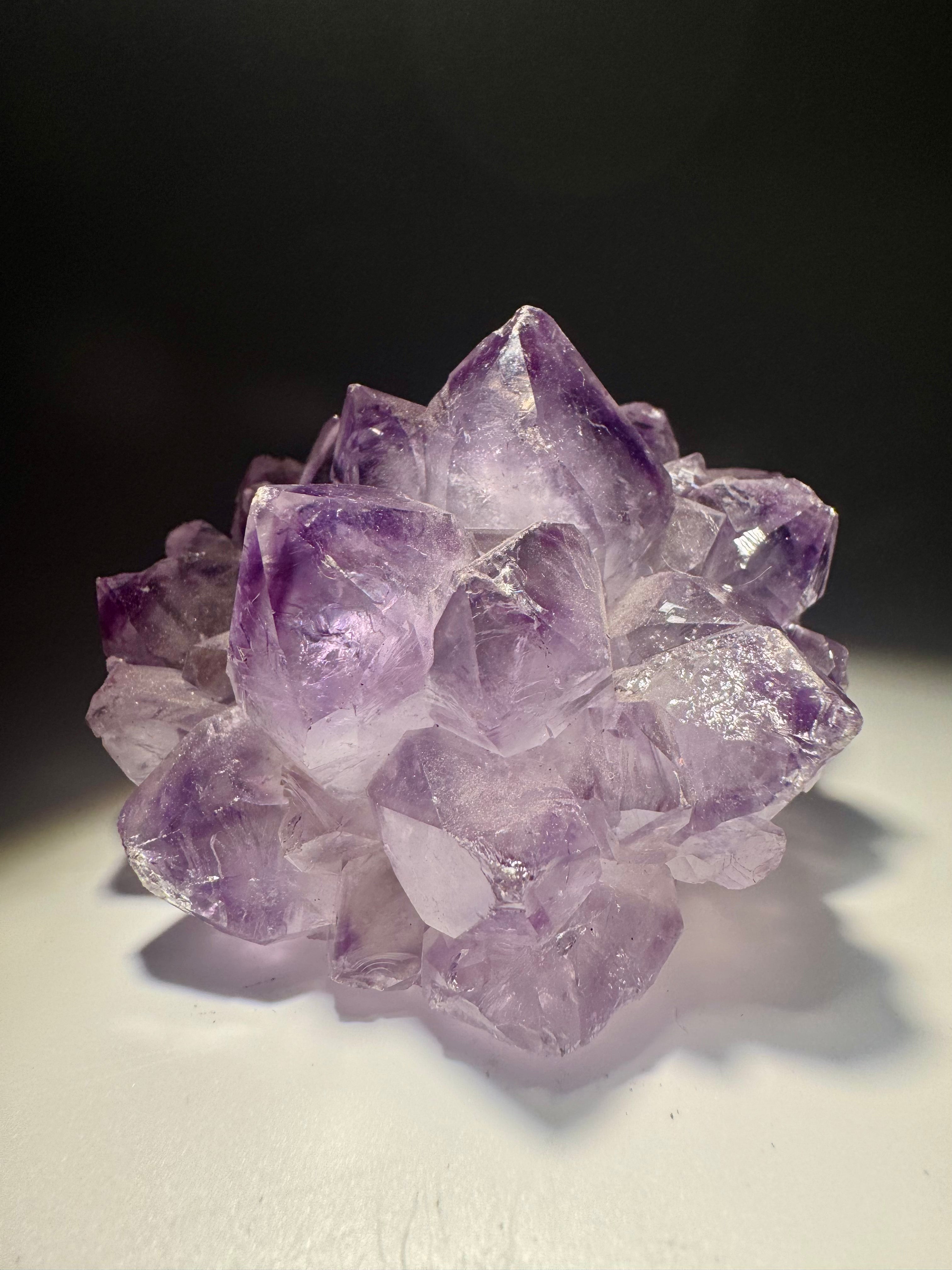 Hochwertiger Amethyst Edelstein in seltener Blütenformation aus Uruguay
