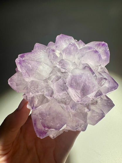 Hochwertiger Amethyst Kristall-Stalaktit aus Uruguay – natürliche Spitzen mit leuchtendem Glanz