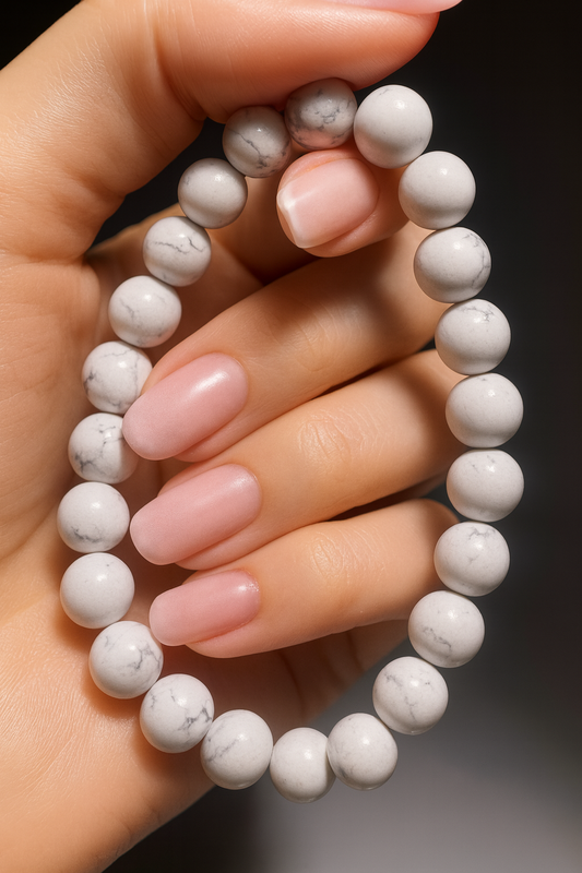 Howlit Armband – Sanfter Begleiter für Ruhe & Balance | Edelsteinarmband