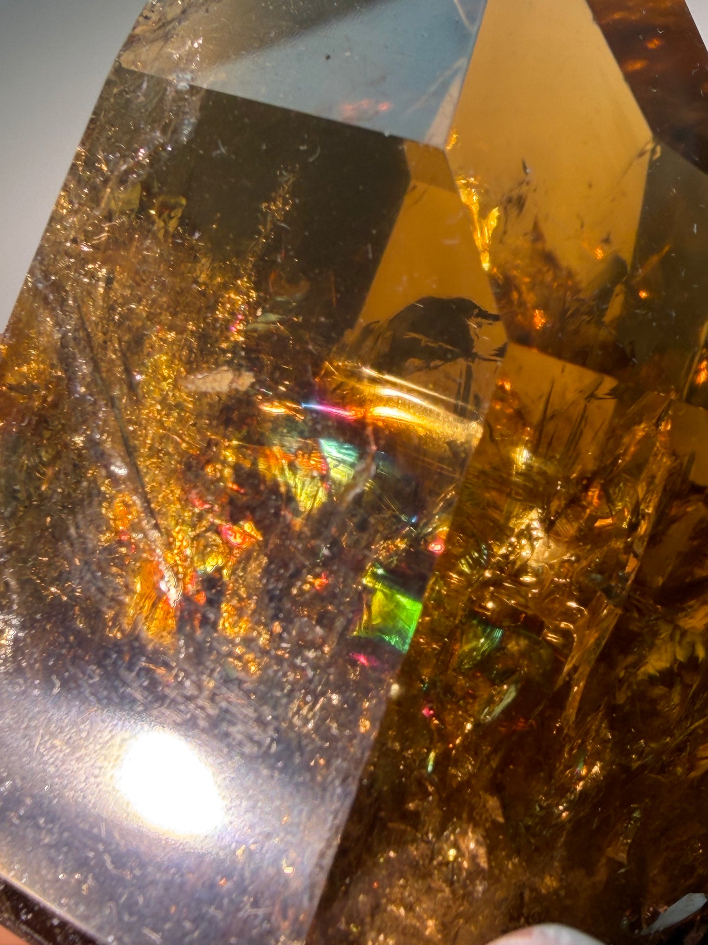 Natur Citrin aus Brasilien mit Regenbogen | Honigfarbener Edelstein 120 g