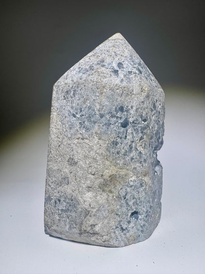 Himmlisch klare Celestin Kristallspitze 11 cm – Premium Edelstein aus Madagaskar
