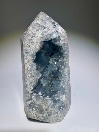 Celestin Kristallspitze 13 cm – Premium Edelstein aus Madagaskar
