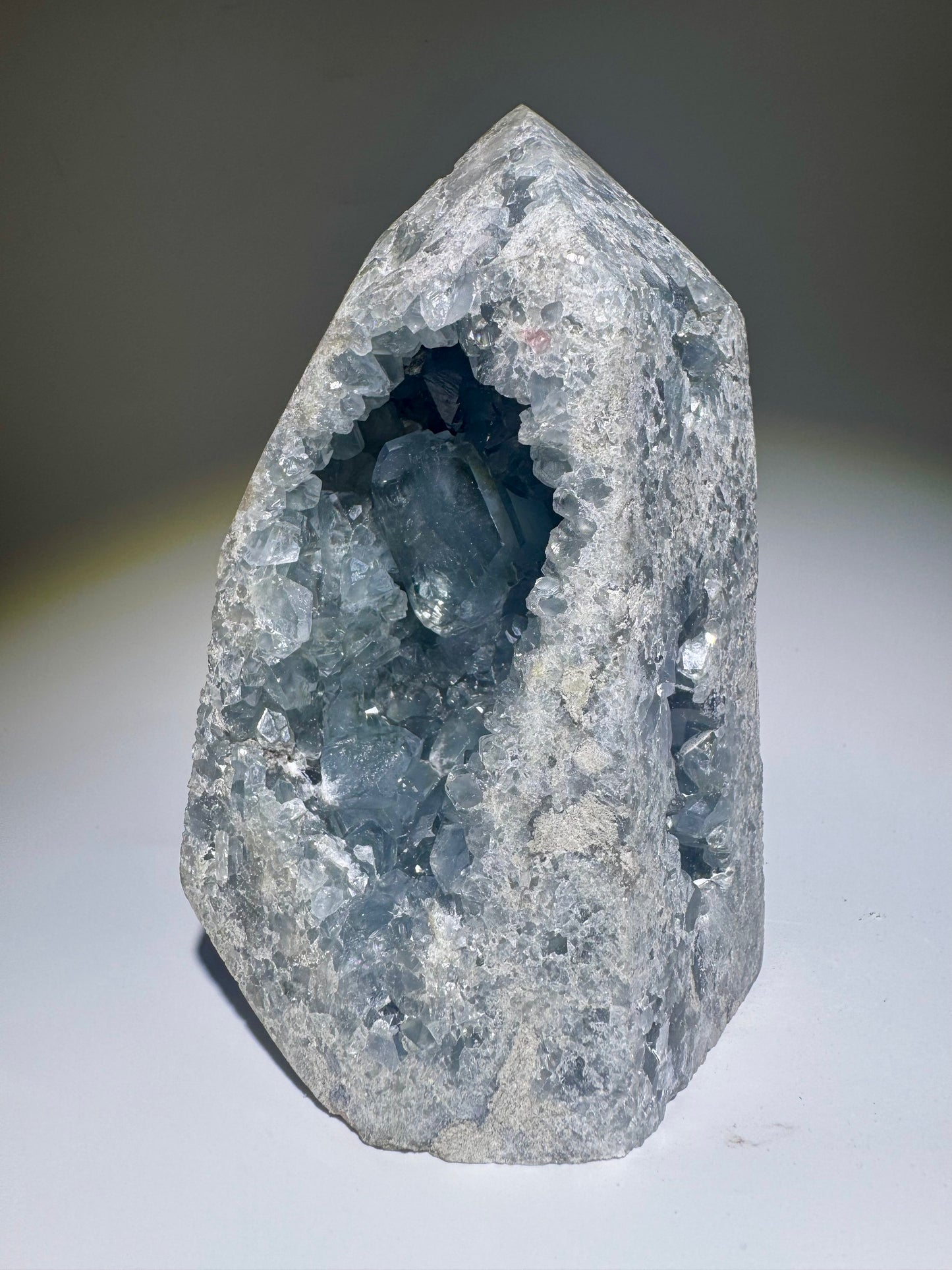 Celestin Kristallspitze 13 cm – Premium Edelstein aus Madagaskar