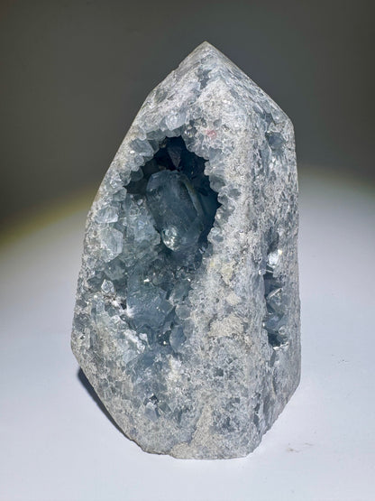 Celestin Kristallspitze 13 cm – Premium Edelstein aus Madagaskar