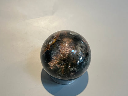 Lodolit Garten Quarz Kristallkugel - 4.8cm, 159g