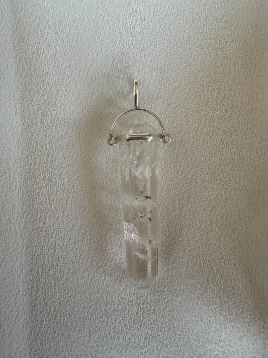 Bergkristall Anhänger 5,7 cm – mit Regenbogen & Einschlüssen in 925 Silberfassung 💎✨