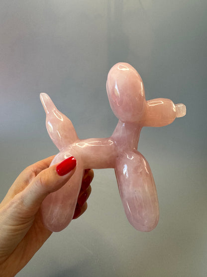 Balloon Dog aus Rosenquarz - 15cm, 957g