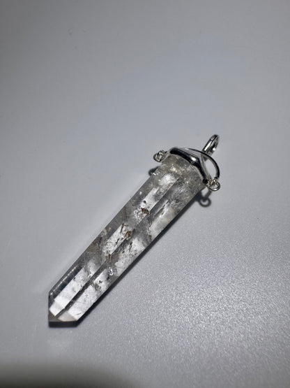Bergkristall Anhänger 5,7 cm – mit Regenbogen & Einschlüssen in 925 Silberfassung 💎✨