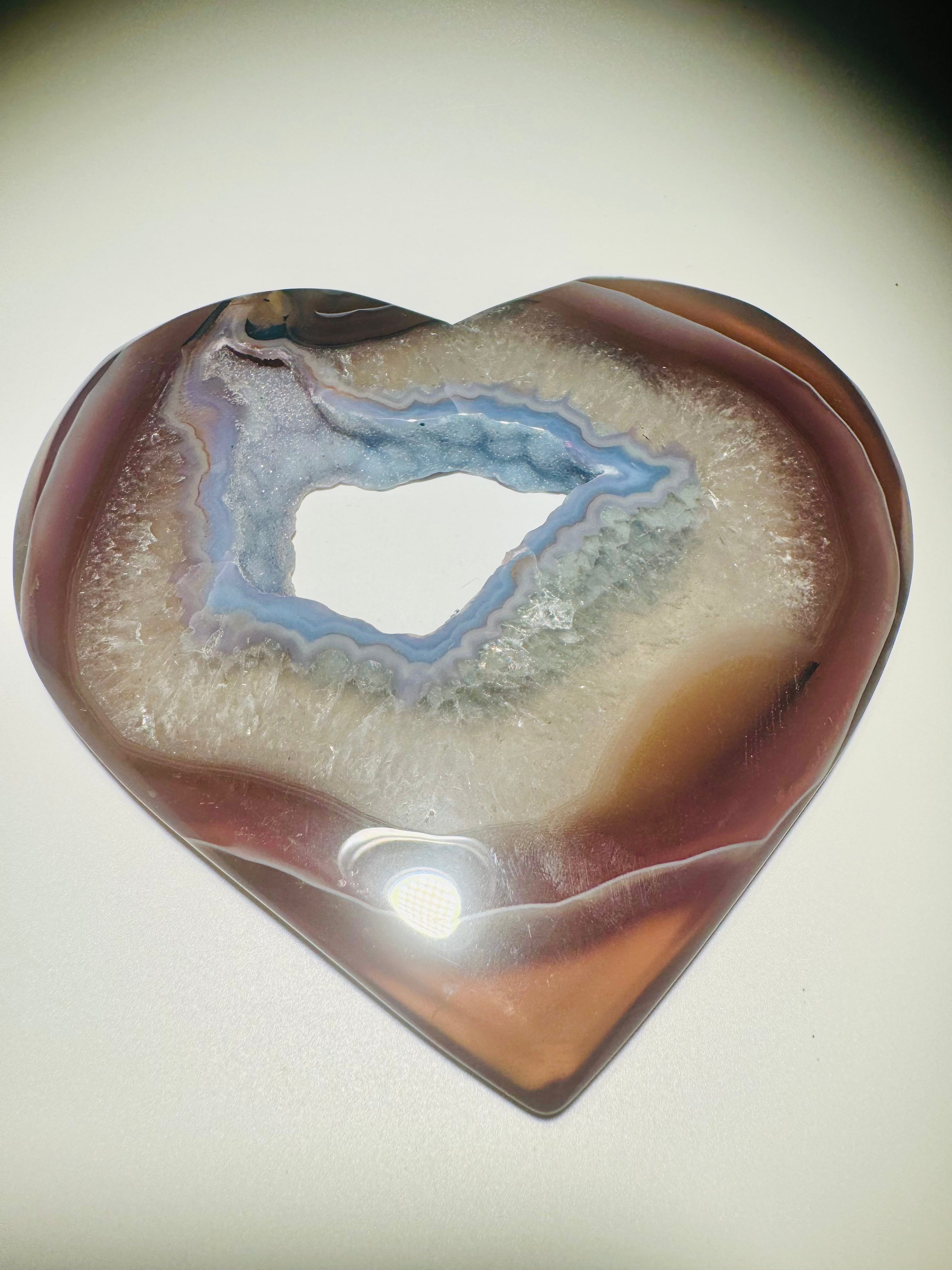 Achat Herz 13,6 cm – Handgefertigter Edelstein mit funkelnder Kristallstruktur aus Brasilien