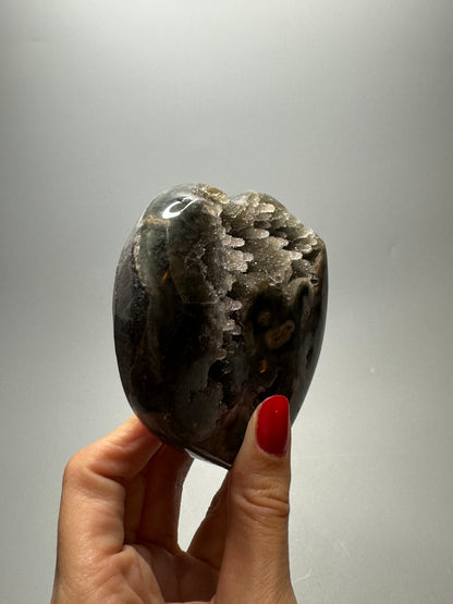 Schönes grosses Amethyst Herz mit Stalaktiten - 10cm, 532g