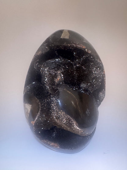 Septarien Drachenstein 13.4 cm – Funkelnde Formation aus Madagaskar 🐉 Naturkristall mit Calcit & Aragonit