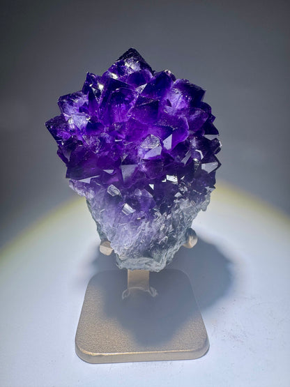 Amethyst Blüte / Blume Uruguay 14,5 cm mit Goldständer | Dunkelviolette Spitzen | 748 g – UNIQUECRYSTALS
