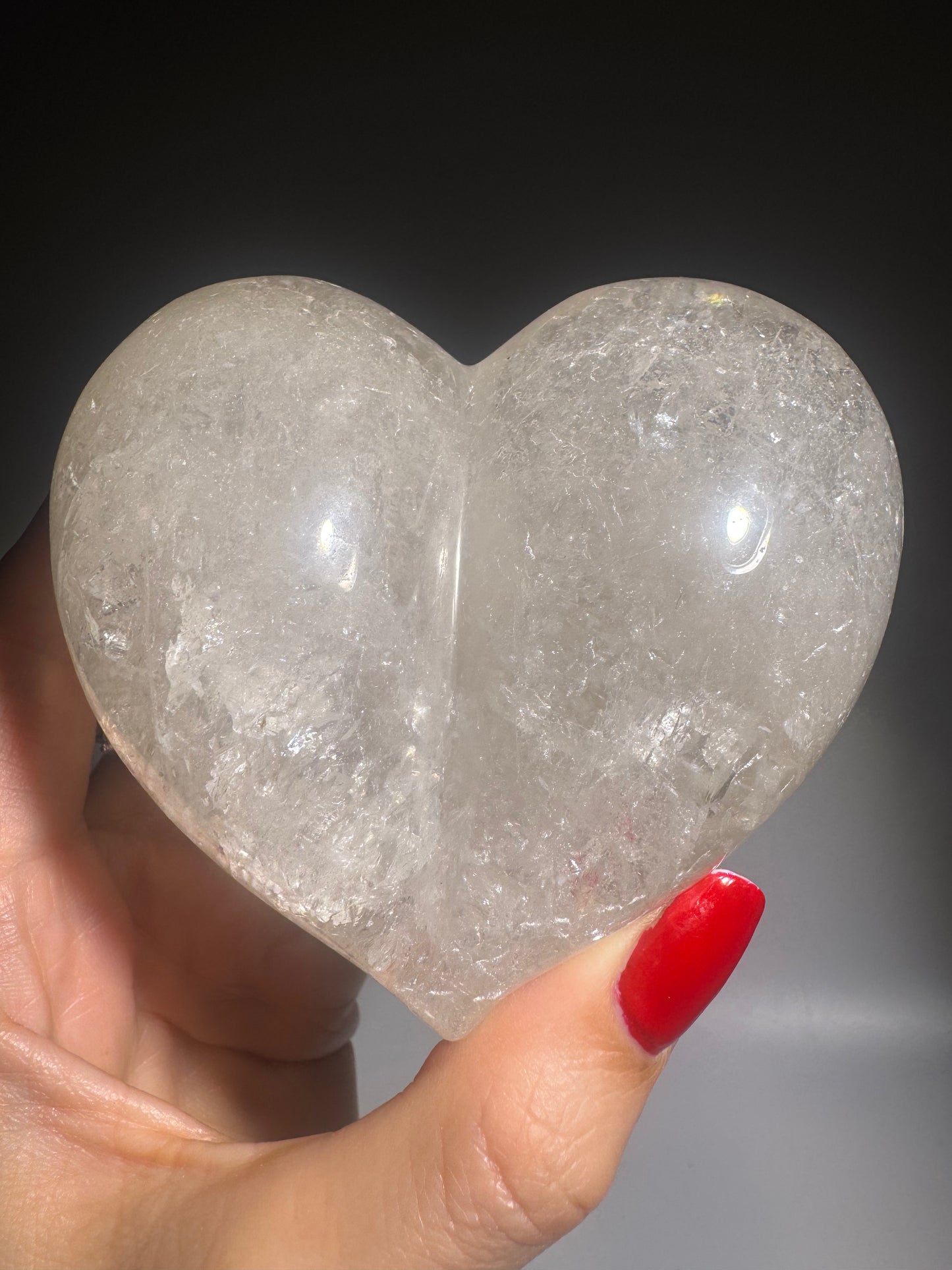 Crystal hearts made of quartz / clear quartz – transparent & champagne-colored