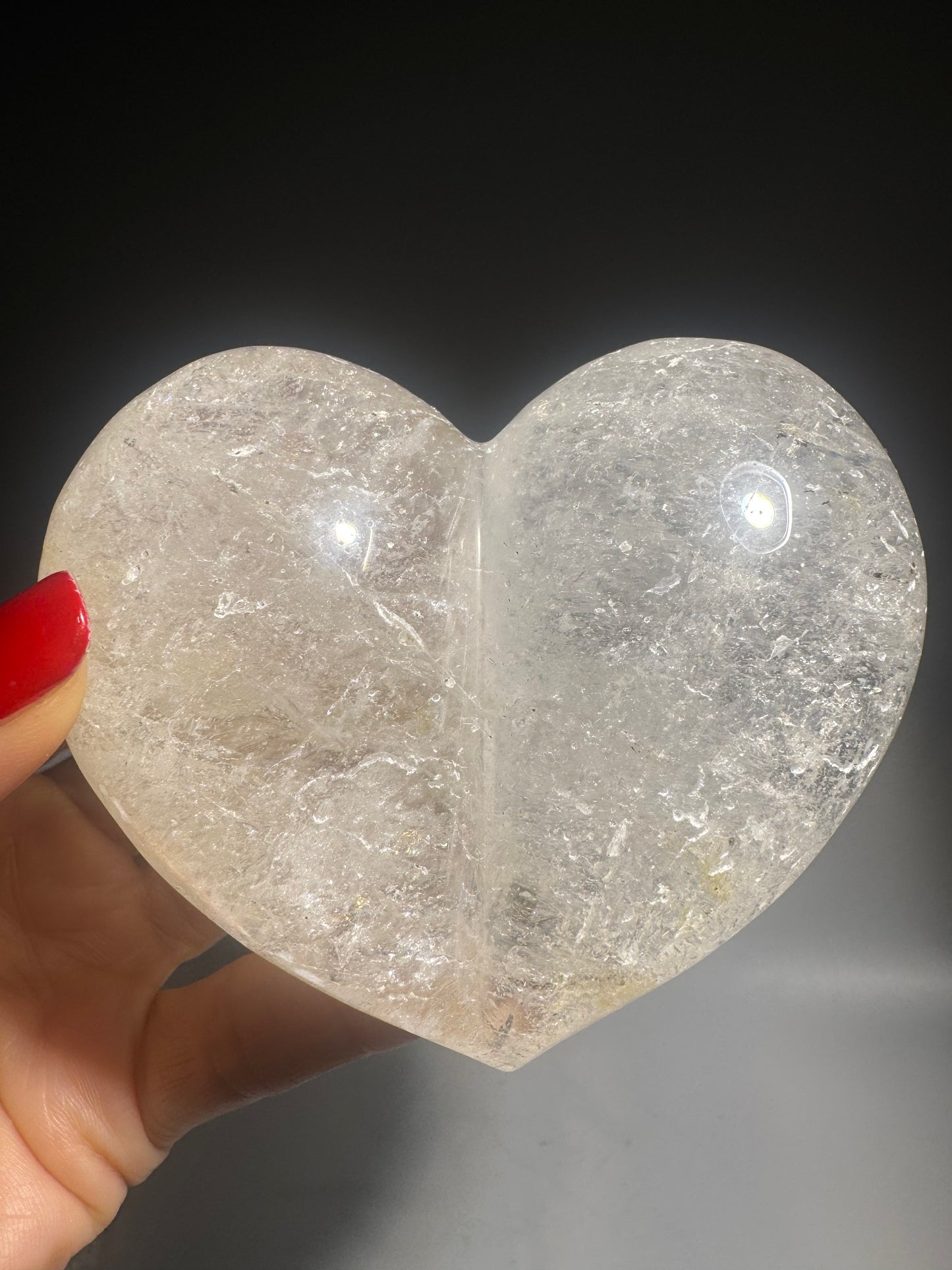 Crystal hearts made of quartz / clear quartz – transparent & champagne-colored