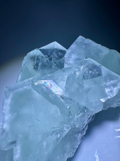 Wunderschöner 1 A Fluorit mit Regenbogen - 9.4, 343g