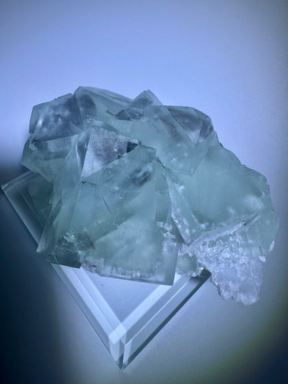 Wunderschöner 1 A Fluorit mit Regenbogen - 9.4, 343g
