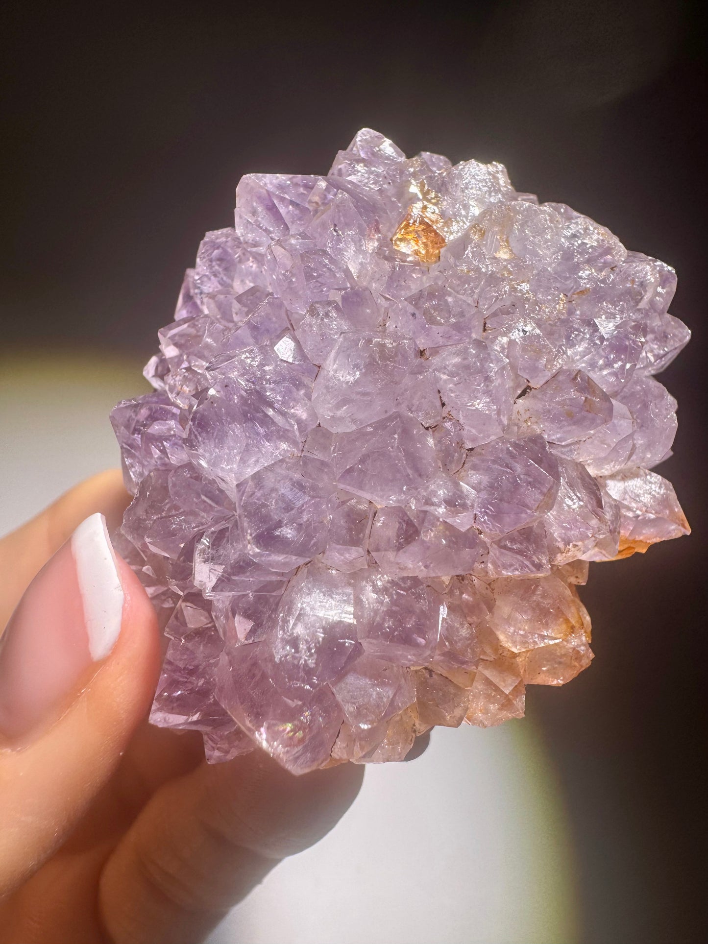 Süsse lila Amethystblume / Stalaktit aus Uruguay – Kleine Kristallblüte mit Glanz, 5,4 cm