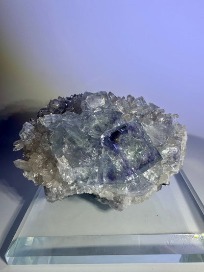 Magnifique fluorite de verre - 6,5 cm, 217 g