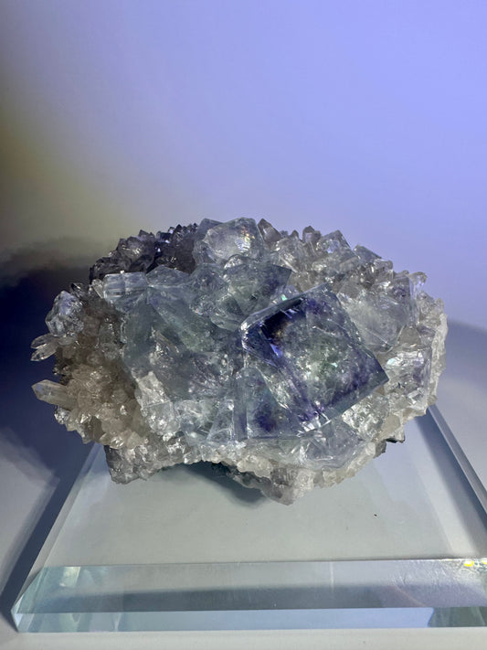 Wunderschöner Glas-Fluorit - 6.5cm, 217g