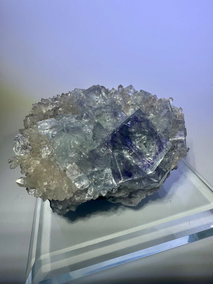 Magnifique fluorite de verre - 6,5 cm, 217 g