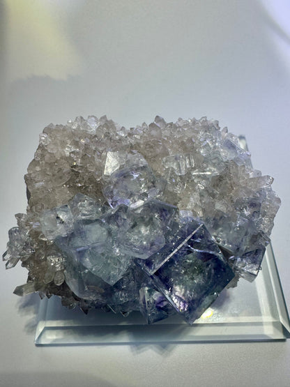 Magnifique fluorite de verre - 6,5 cm, 217 g